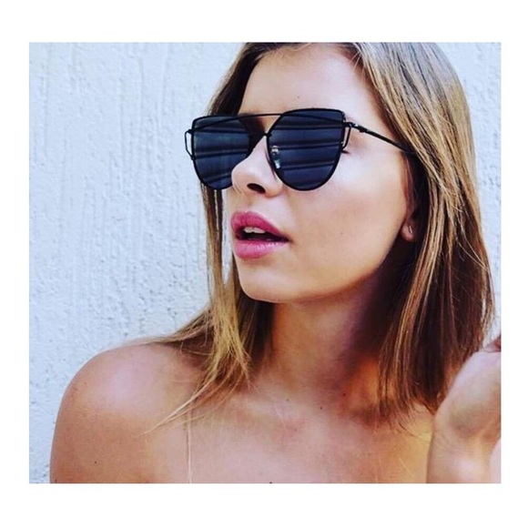 Black Metal Frame Oversized Cat Eye Sunnies - Picture 4 of 5